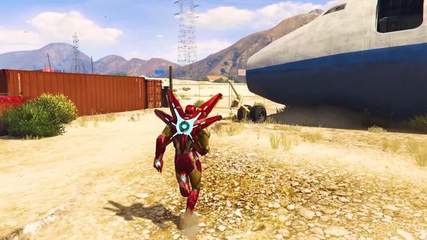 Bloo - Upgrading Hulk to Iron Man Hulk in GTA 5!