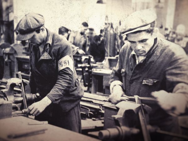 Adolf Hitler's War - Moscow Is Behind Us