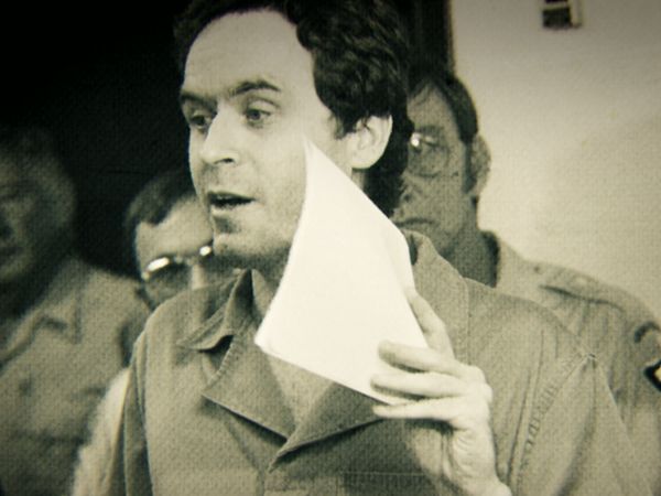 Invisible Monsters: Serial Killers in America - Episode 105
