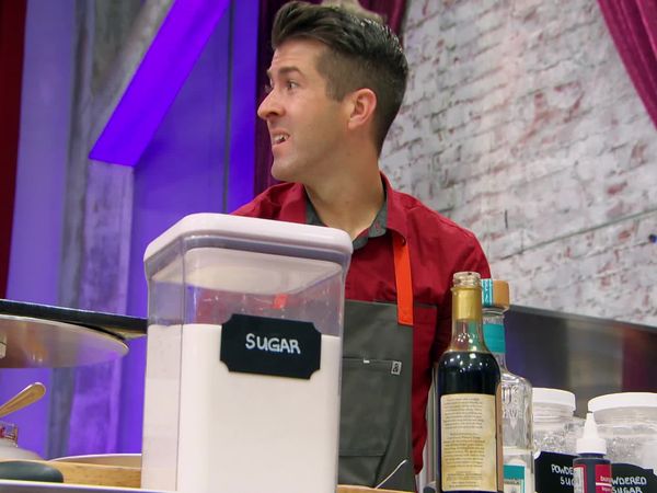 Halloween Baking Championship - House of Haunts