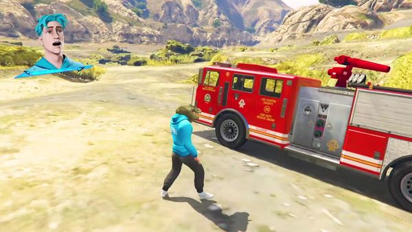 Bloo - Adopted by a Crocodile Family in GTA 5