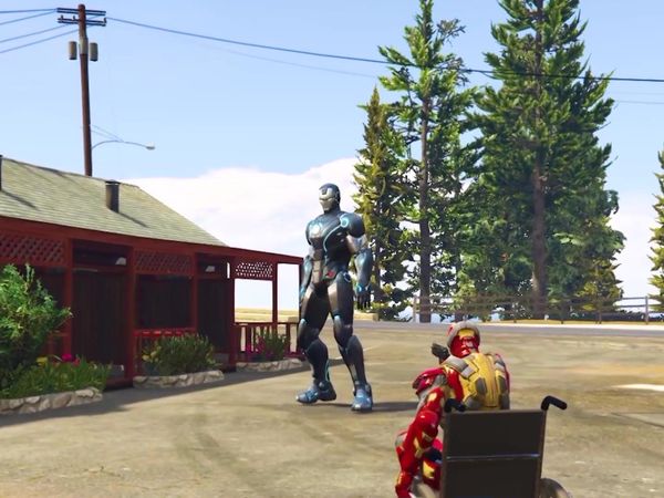 Bloo - Smallest to Biggest Iron Man in GTA 5!