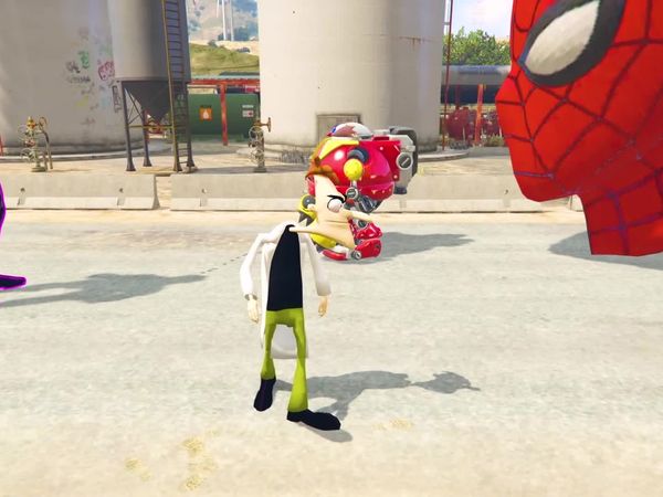 Bloo - Smallest to Biggest Spider-Man in GTA 5!