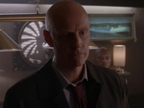 Intelligence - Intelligence: S2 E2 - A Man Is Framed