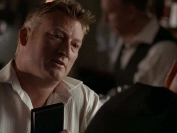 Intelligence - Intelligence: S2 E3 - A Man Underground