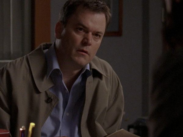 Intelligence - Intelligence: S2 E5 - Love And Conspiracy