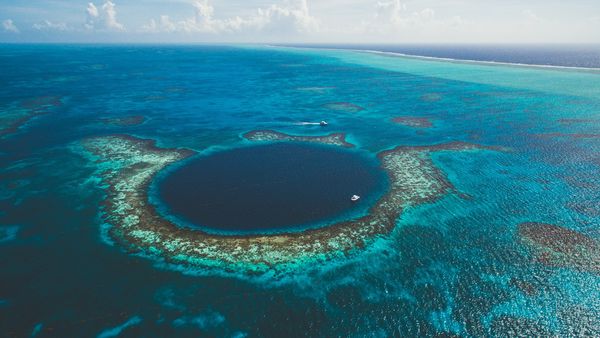 Green Paradise - Philippines: The Unknown Archipelago