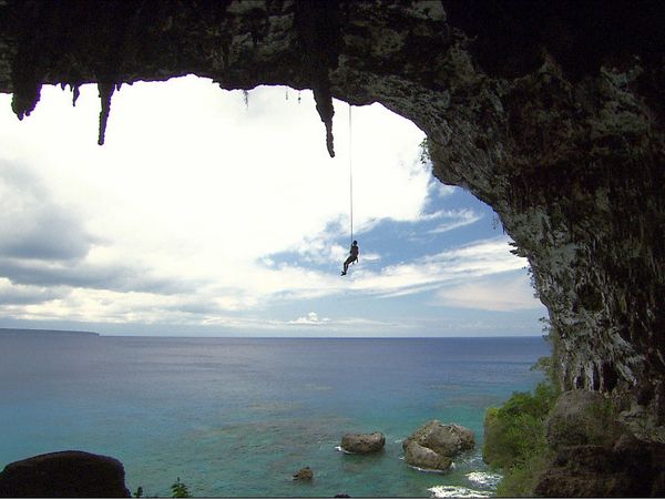 Green Paradise - New Caledonia: The Red Island With A Green Heart