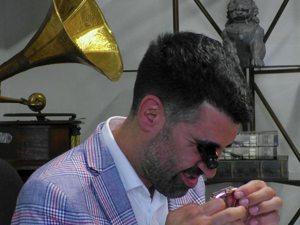 Million Pound Pawn - Episode 3