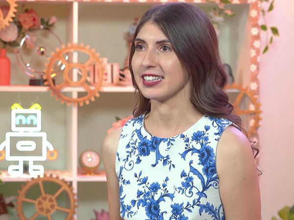 Mission Unstoppable with Miranda Cosgrove - Science of Cheesemaking, Soft Circuits, and Soccer
