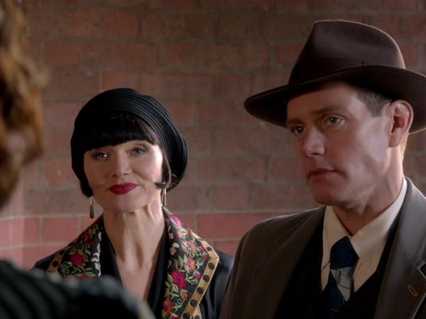 Los misteriosos asesinatos de Miss Fisher - Marcado para el asesinato