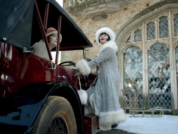 Los misteriosos asesinatos de Miss Fisher - Asesinato bajo el muérdago