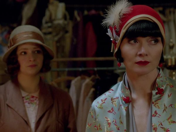 Los misteriosos asesinatos de Miss Fisher - Milagro de sirena