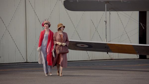 Los misteriosos asesinatos de Miss Fisher - Asesinato de altos vuelos