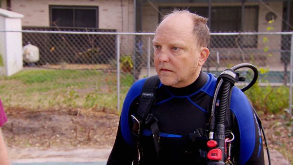 Zombie House Flipping - Episode 205