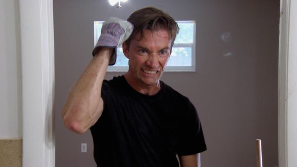 Zombie House Flipping - Episode 207