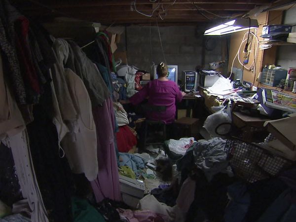 Hoarders - Hoarders: Show & Tell