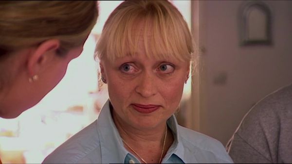 60 Minute Makeover - Hampton Court