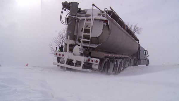 Heavy Rescue: 401 - War Zone