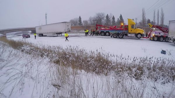 Heavy Rescue: 401 - This is chaos