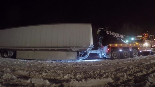 Heavy Rescue: 401 - A really long night