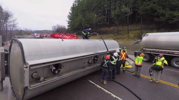 Heavy Rescue: 401 - Always a danger