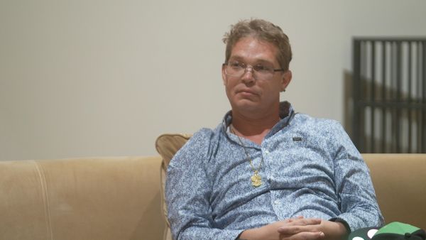 Caught In The Act: Unfaithful - Jeg så deg suge tær ...