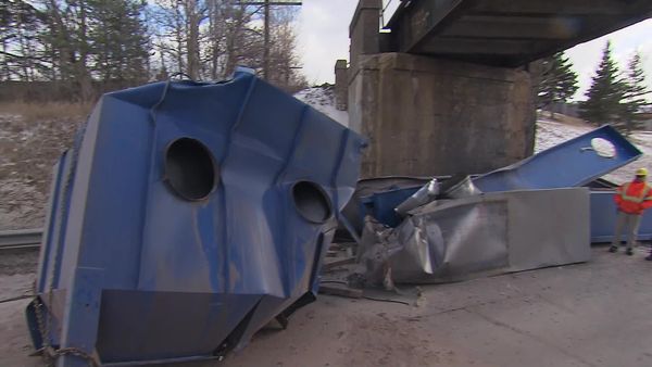 Heavy Rescue: 401 - A Big Problem