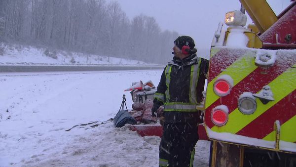 Heavy Rescue: 401 - Always Makes My Knee Knock