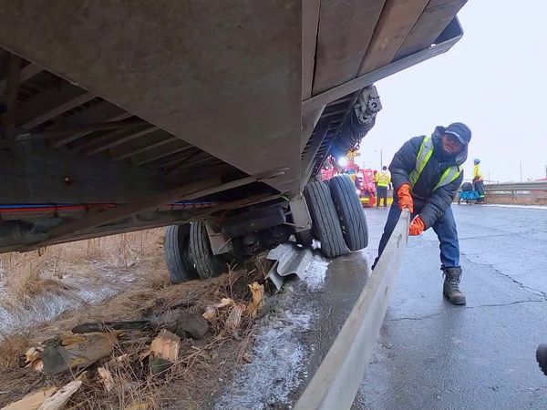 Heavy Rescue: 401 - That's Teamwork
