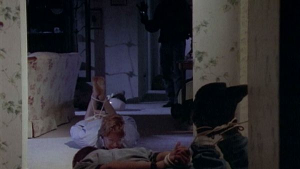 Unsolved Mysteries with Dennis Farina - Episode: 9