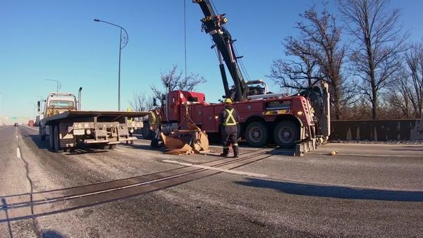 Heavy Rescue: 401 - Wreck and a Half
