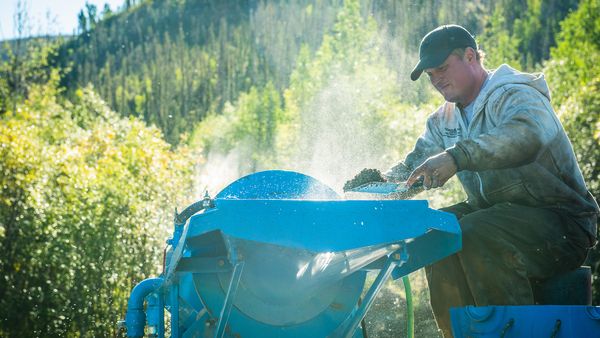 Yukon Gold - Know When to Fold ‘Em