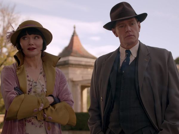 Los misteriosos asesinatos de Miss Fisher - Incriminación por asesinato