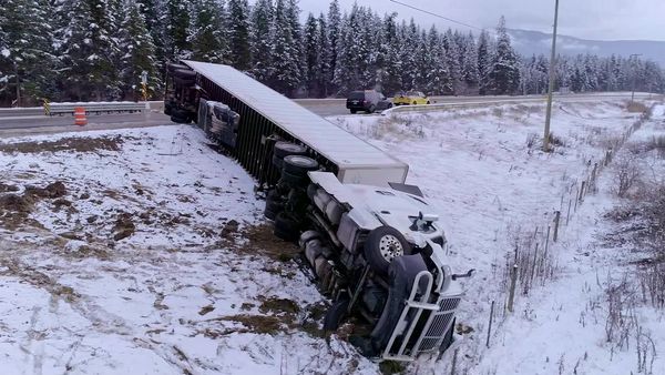 Highway Thru Hell - Fly or Fall