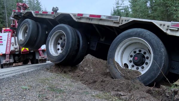 Highway Thru Hell - Know When To Hold 'Em
