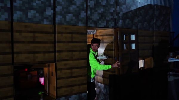 Unspeakable - Last to Leave My Minecraft City Challenge