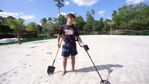 Unspeakable - We Found Abandoned Treasure on a Beach