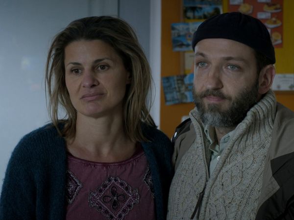 Vier Frauen und ein Todesfall - Schandgold