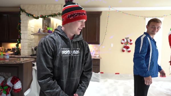 Unspeakable - Making Oddly Satisfying Christmas Slime / Filling My Entire House with Snow