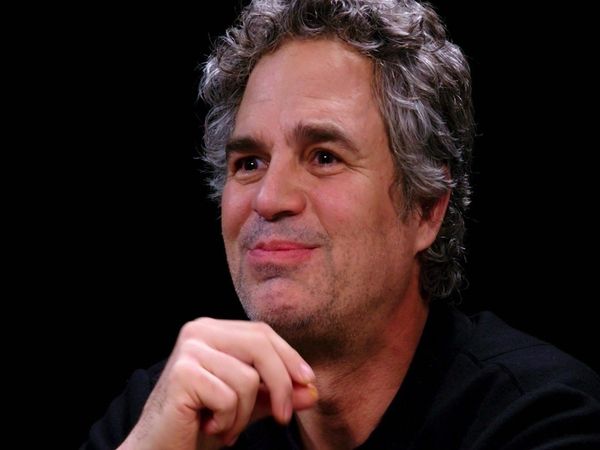 Hot Ones - Award Winners and Nominees - Mark Ruffalo Suffers for His Art While Eating Spicy Wings