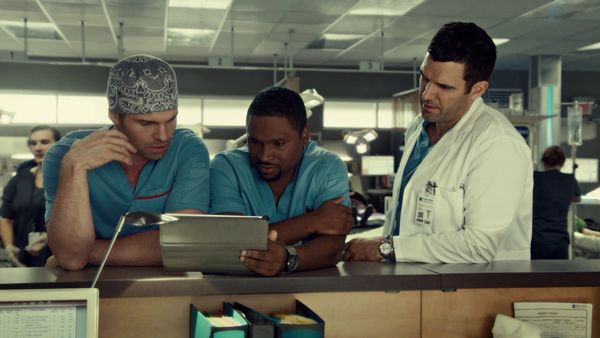 Saving Hope - Die andere Seite der Mitternacht