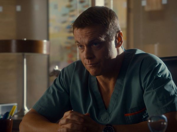 Saving Hope - Wir müssen über Charlie Harris reden