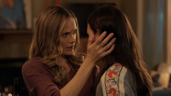 Tú, yo y ella - Lesbianas de paso e idiotas millennials