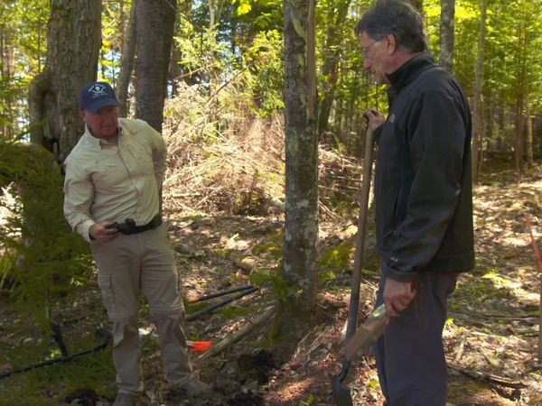 The Curse of Oak Island - On Their Marks