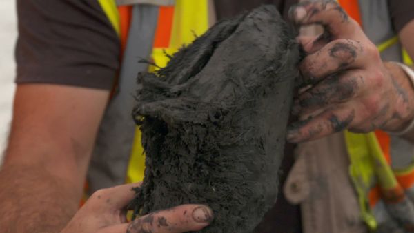 The Curse of Oak Island - A Damming Clue