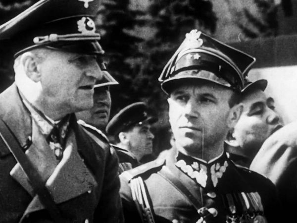 WWII: Price of Empire - The Phoney War