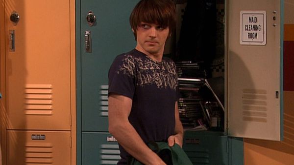 Drake and Josh - Eric golpea a Drake