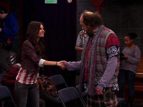 Victorious - Bloqueo de celulares