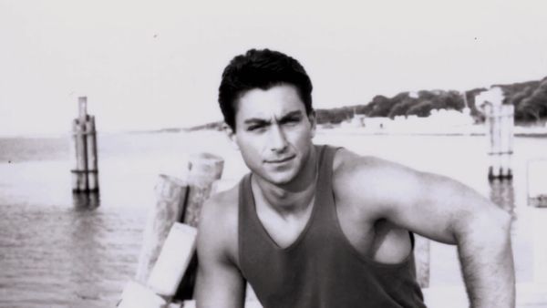 Vanity Fair Confidential - Nightmare on Elwood Avenue